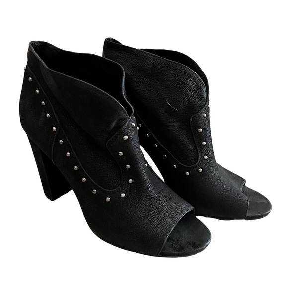 Vince Camuto Black Leather Booties size 9 - Picture 1 of 10